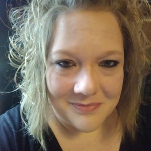 Meet your Posher, Stacie